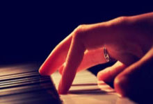 NG28：詹姆斯：还需要时间找回进攻节奏，我专注于帮助球队获得胜利.